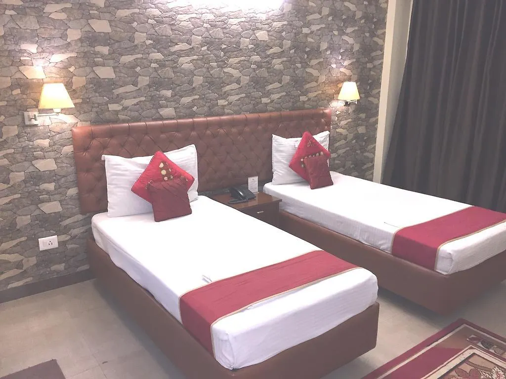Angel Residency Hotel Greater Noida 2*,