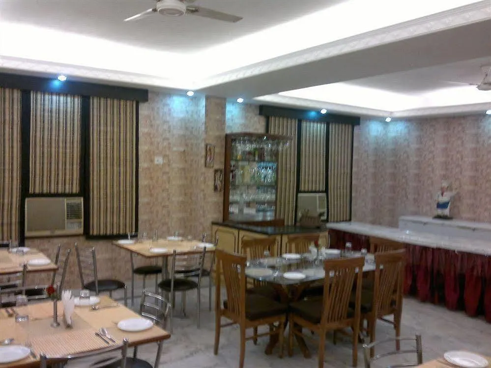 Angel Residency Hotel Greater Noida 2*,